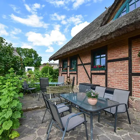 Hugo Fuer 4 Personen By Interhome *